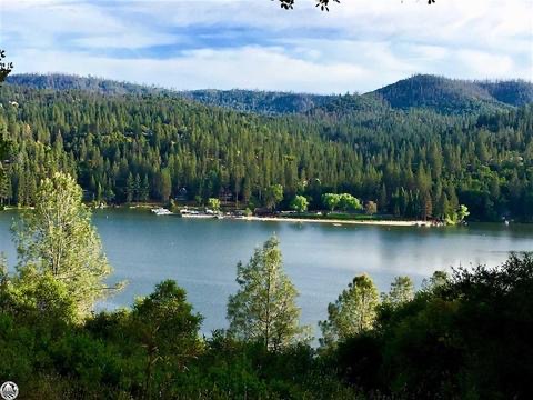 Pine-Mountain-Lake