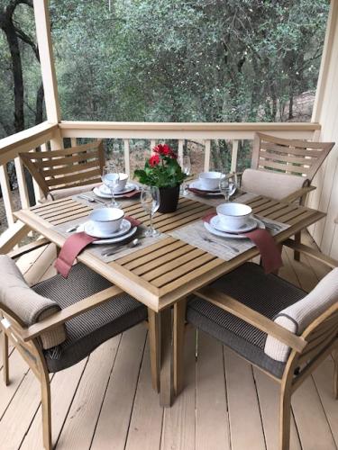 YH-PATIO-TABLE