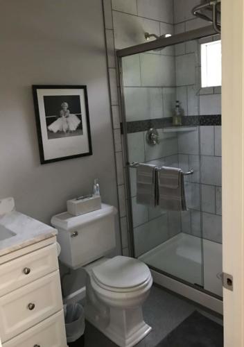 ch-bathroom